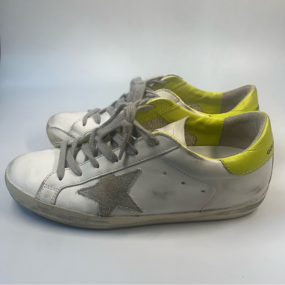 GOLDEN GOOSE Superstar Distressed Leather Sneaker white/lime green - Picture 6 of 16